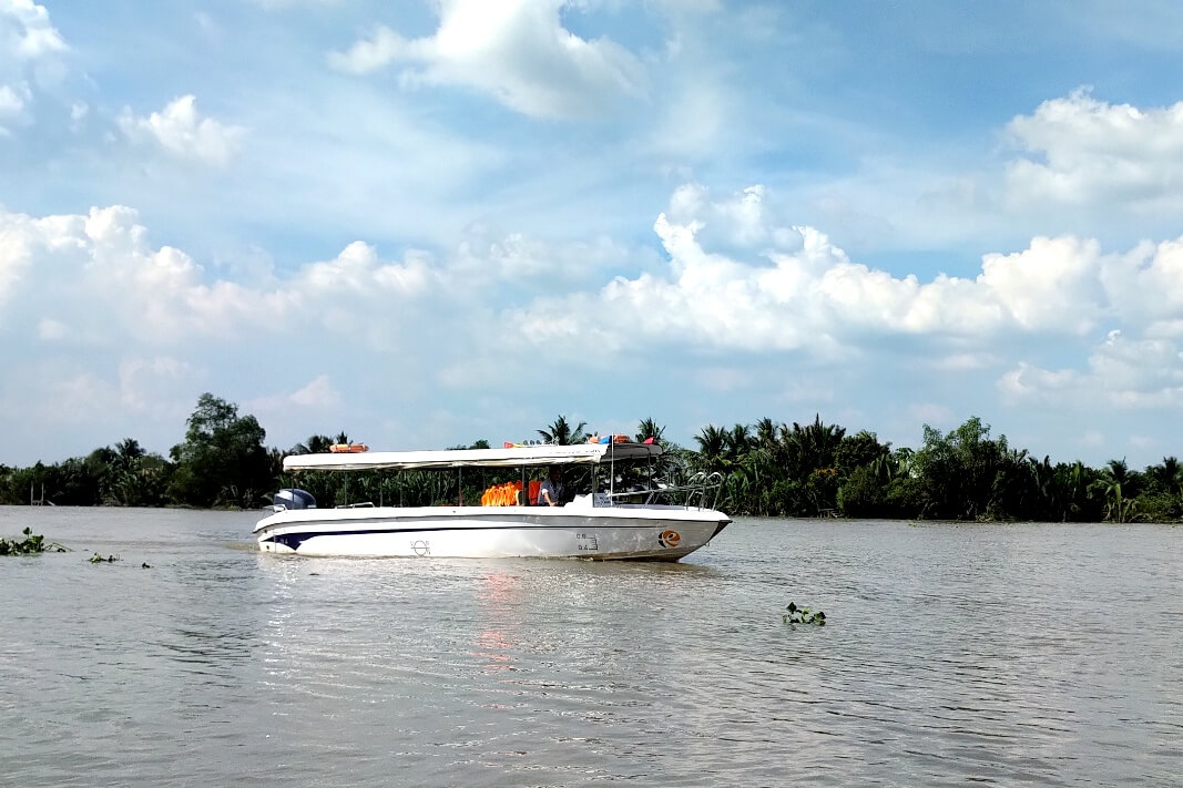 Tour-team-building-ca-no-cao-toc-ben-tre-tham-quan-1